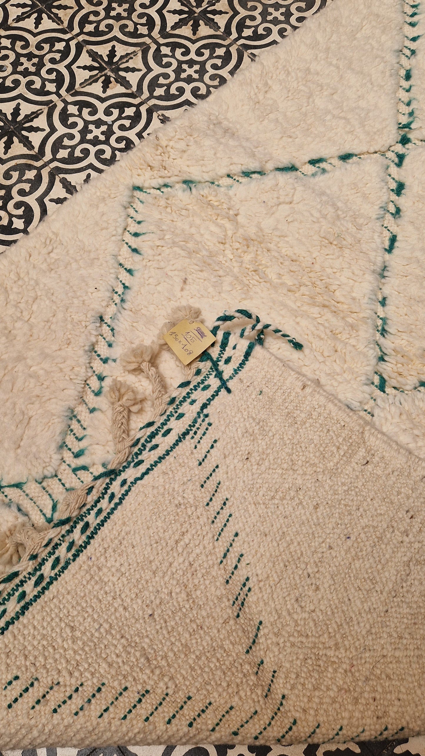 Enchanting Moroccan Elegance: Handwoven White and Green Beni Ourain Carpet